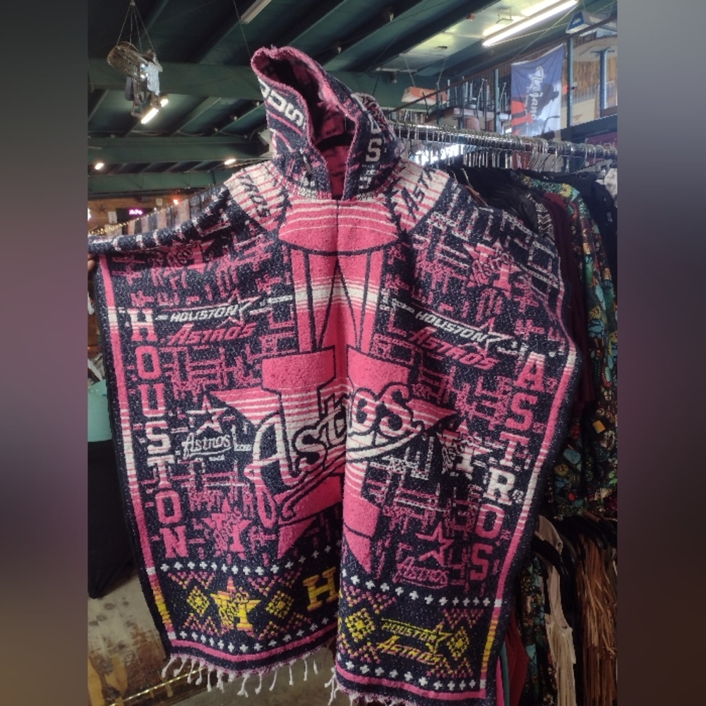 Astros Hooded Poncho - Pink